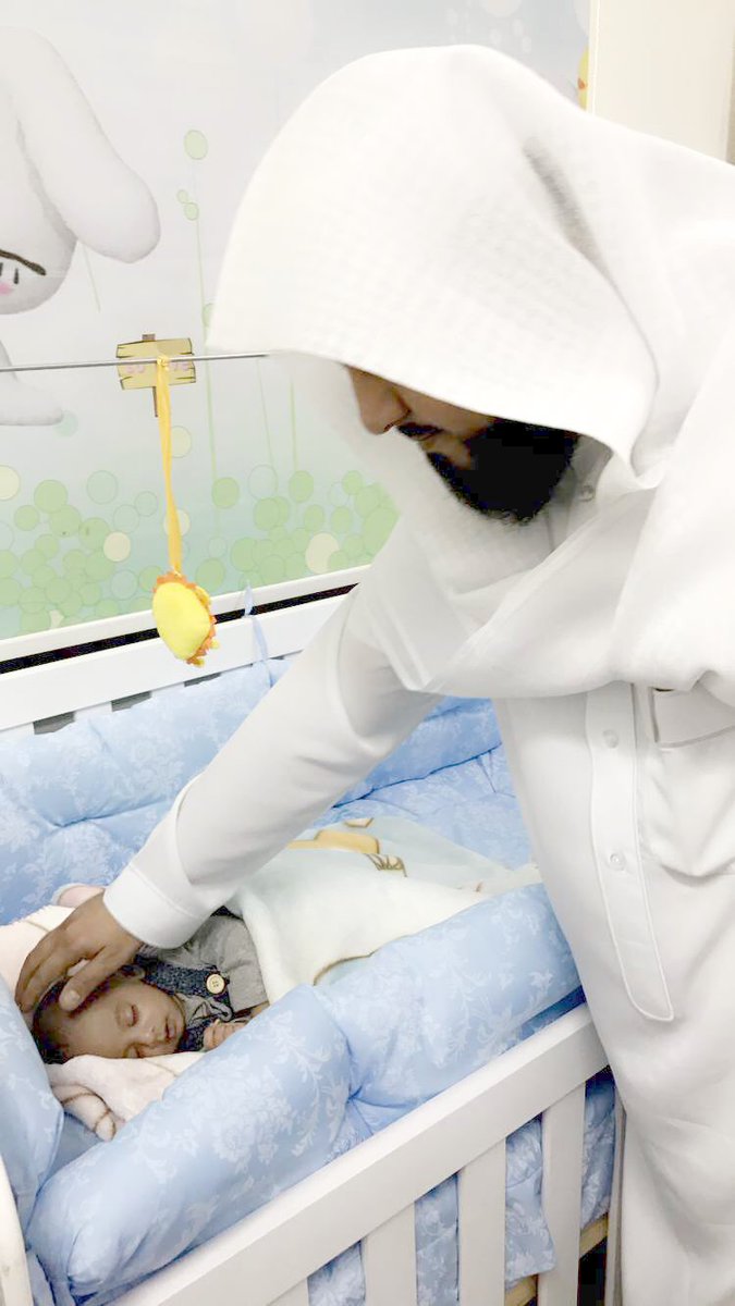 كنت في زيارة اليوم لدار تعتني بالأيتام ..
قصة تدعو للأمل ..
نشرت ذلك في حسابي #سناب_شات الآن