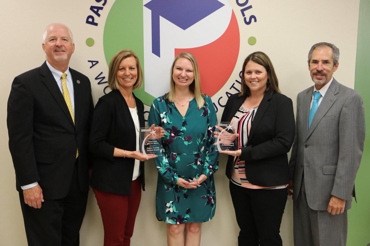 SummerFoodPasco's tweet photo. Pasco received the Farm Fresh Healthy Meals and Above and Beyond awards from the Florida Department of Agriculture for their Summer Program! https://t.co/pPJWKC2D5i