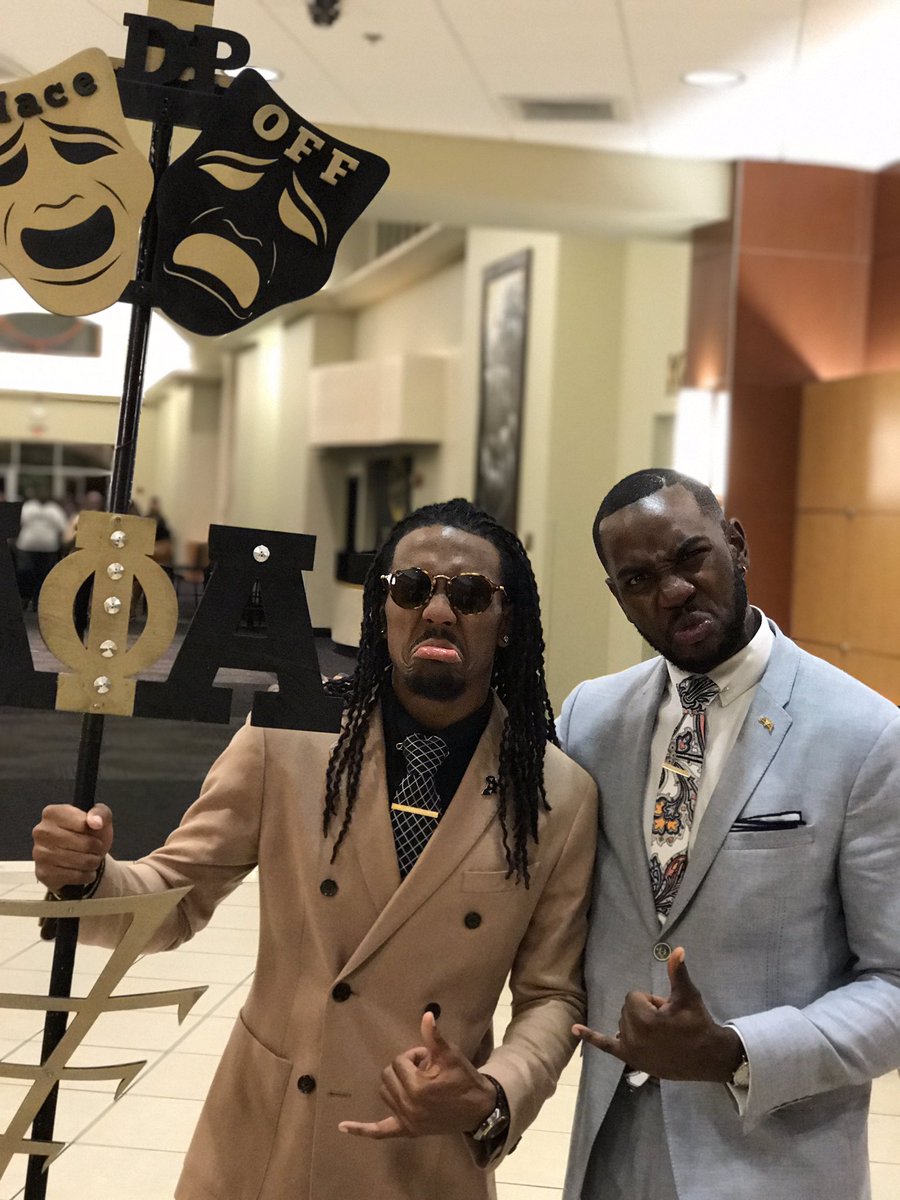 B_Certified_'s tweet image. Dammmmit the Glo up is REAL #AceAndTailChronicles #2YearsIn