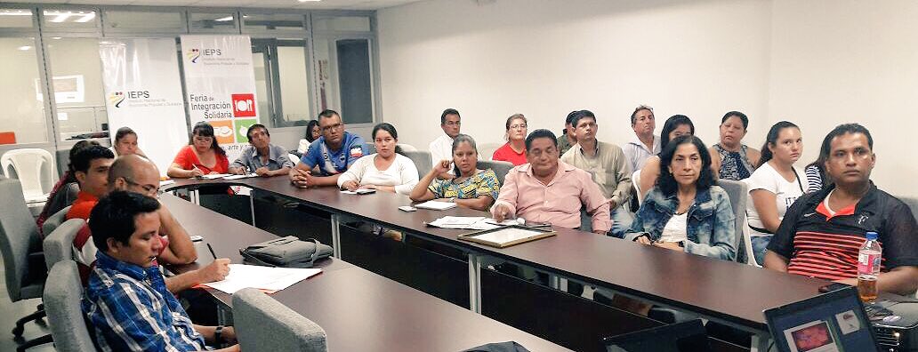 SupertiendaEc's tweet photo. #IEPS y #SCPM socializan @SuperTiendaEc a organizaciones y unidades económicas de #EPS de la ciudad de #Guayaquil | #Guayas https://t.co/t5Xub4Uote