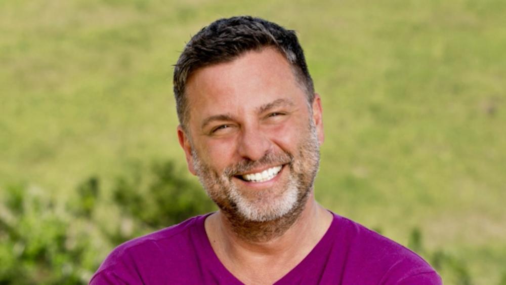 entertainanglr's tweet image. Jeff #Varner Was Fired From His Job After Outing Transgender Survivor #Castmate #Zeke Smith bit.ly/2ptwZ1P