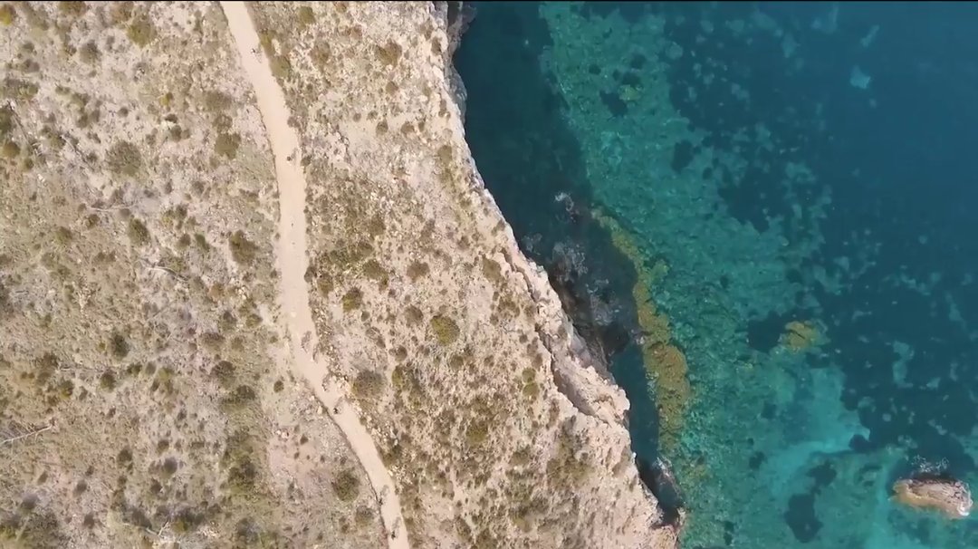 Marina__o_0's tweet photo. Preciosa Ibiza desde el aire en la Vuelta Ibiza en MTB, #IBZMMR17 https://t.co/zCtU5moeu8