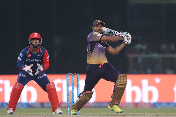 IPL's tweet photo. #IPL Match 18 - @KKRiders 169/6 (19.5 overs) beat @DelhiDaredevils 168/7 by 4 wickets. Relive the game here https://t.co/2qEbKKmfct #DDvKKR https://t.co/u75noPq0dy