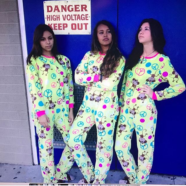 electrcheart's tweet photo. Dressed to impress? I think so https://t.co/MpJjEjV84X