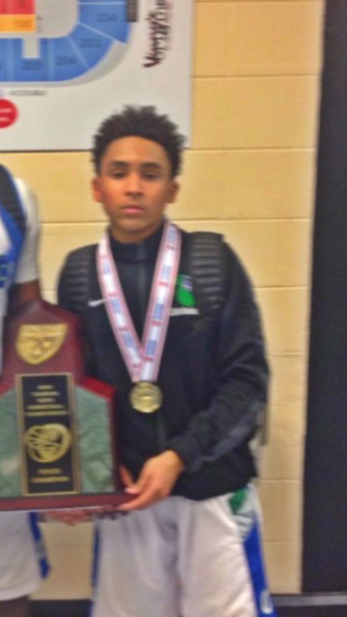 CSCOLTSBBALL's tweet photo. Birthday shoutout to former #ColtBoy, sharp shooter, and state champ Jared Gill. @Jared_BeBallin https://t.co/88GqmQCaP6
