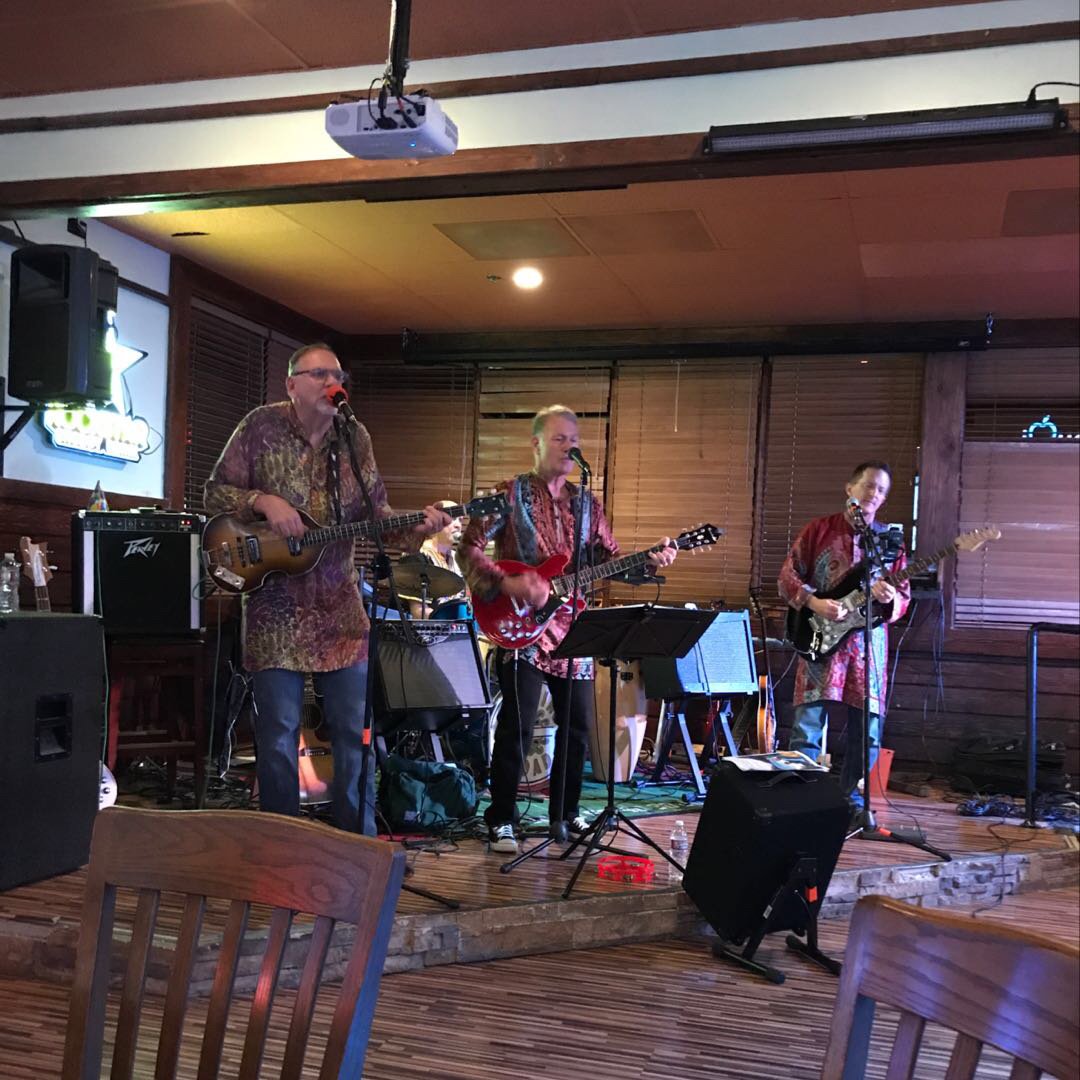 AlureApp's tweet image. Posted Live Because Bar Hopping is a Waste of Time and Money. See it before you get there. Download Alure App IOS #yousharewegive