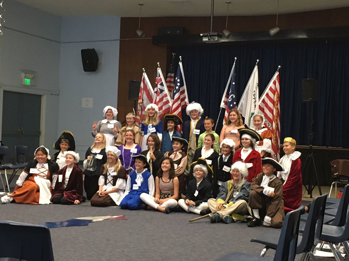 SeasonLeech's tweet photo. A Walk Through the American Revolution - an amazing educational experience my 5th graders won't forget! #hvepride https://t.co/y4Sf0w8LOc
