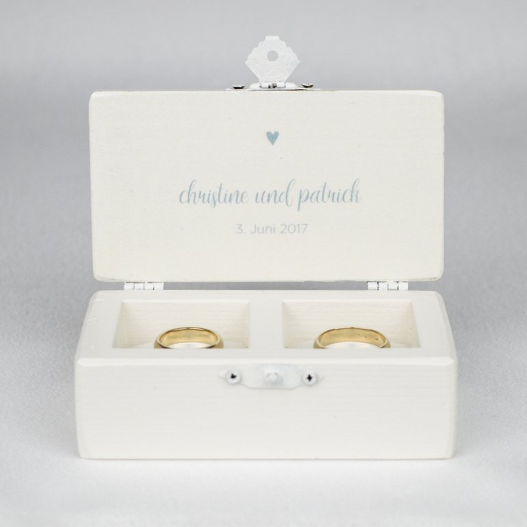 gregolinoshop's tweet photo. White Double Wedding Ring Box created by Gregolino. Simple, Personalized and Unique. #matrimonio #trauungszeremonie  #huwelijk https://t.co/bWJ6OCGdPP