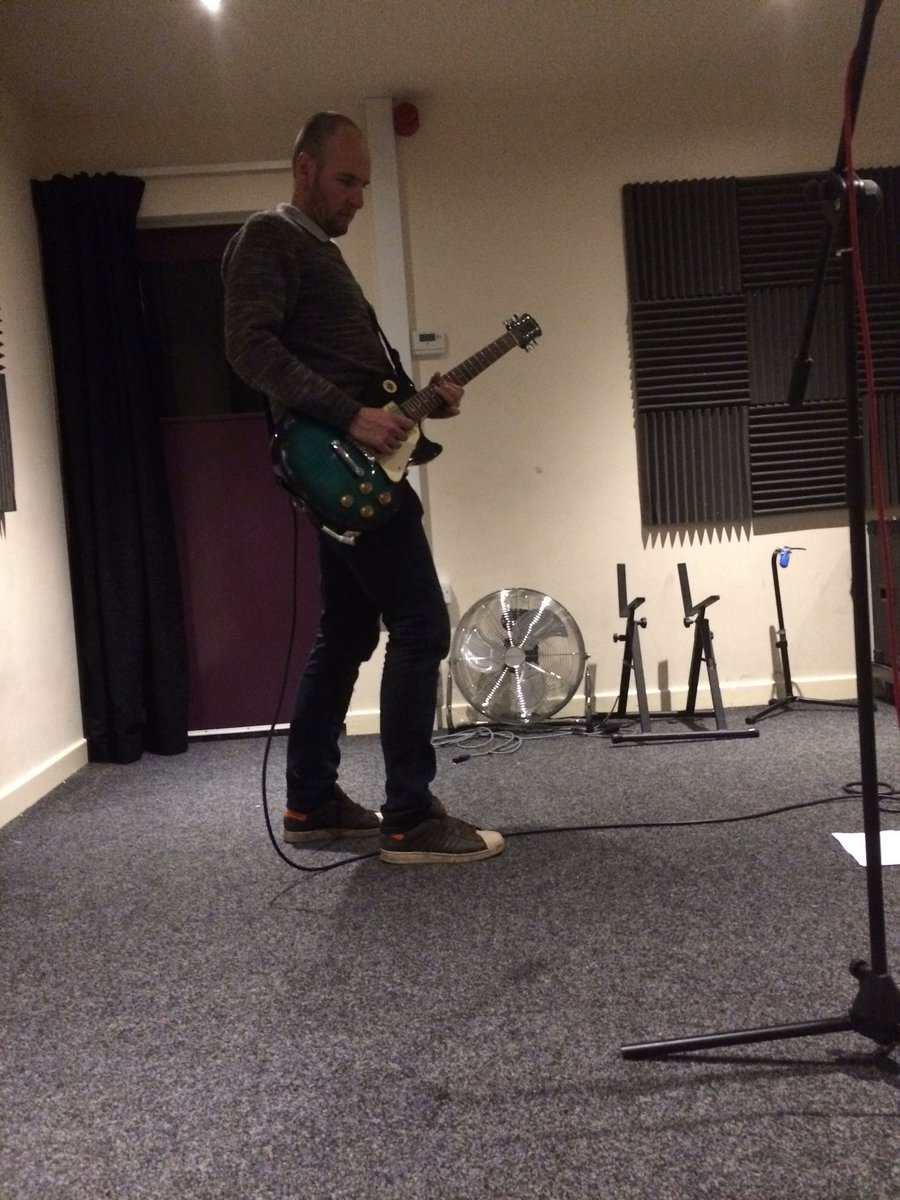 shudder71's tweet photo. Jam Session #nosons #lbo https://t.co/SD0wV082tx