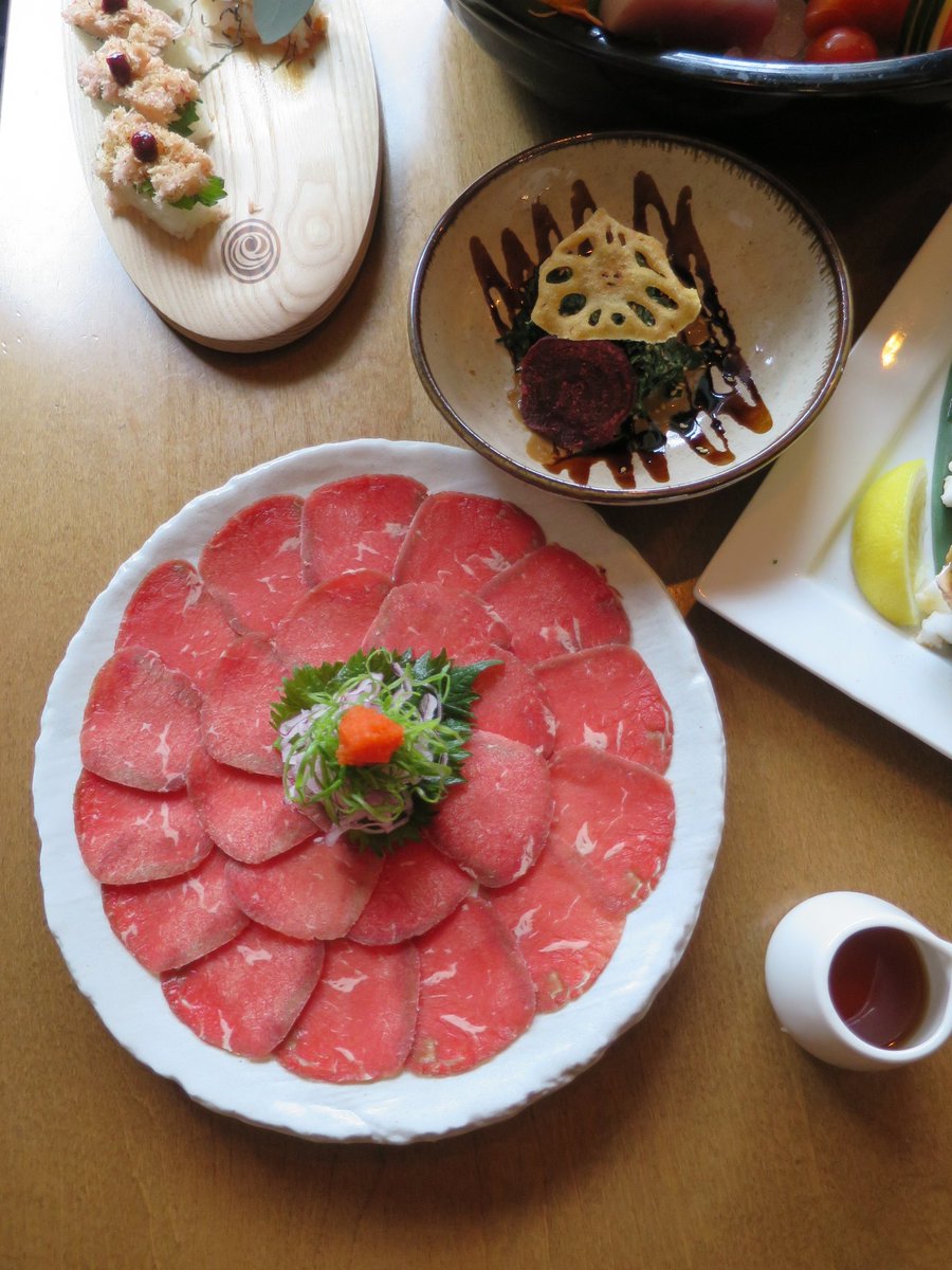 munchzilla's tweet photo. #mondaymotivation cravings from #KameiBaru https://t.co/ZTjyzRgiP3