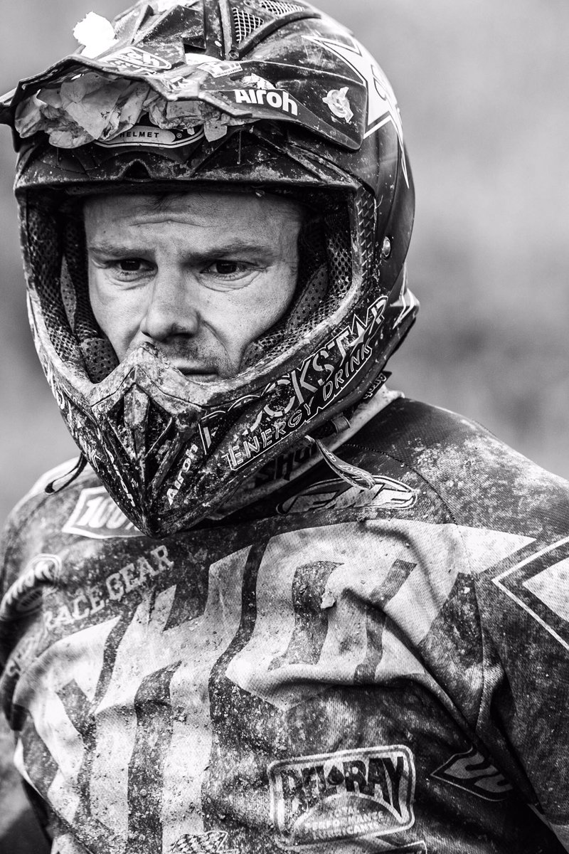 That face after a tough day !
At the moment it's a tough period...

#waitingtime #long #tough #mindfulness #willbeback #angryginger #mb6