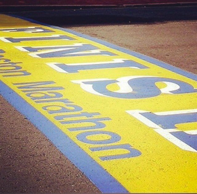 TeamOneStepCamp's tweet image. It's #MarathonMonday 🎉 Sending love to Boston today to everyone running the '17 @bostonmarathon #TeamOneStep #ChicagoMarathon #BostonStrong