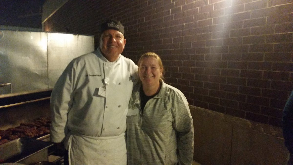 JameeSlone's tweet photo. 2015, Enjoying some great food prepared by a great leader!!! 
#TrilogyTurns20 
@rbufford https://t.co/Thl2qSmuyl