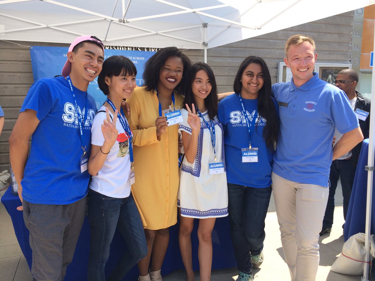 SMC_AlumniAssoc's tweet image. #Throwback to last year&apos;s wonderful collection of President Ambassadors! #proudtobesmc