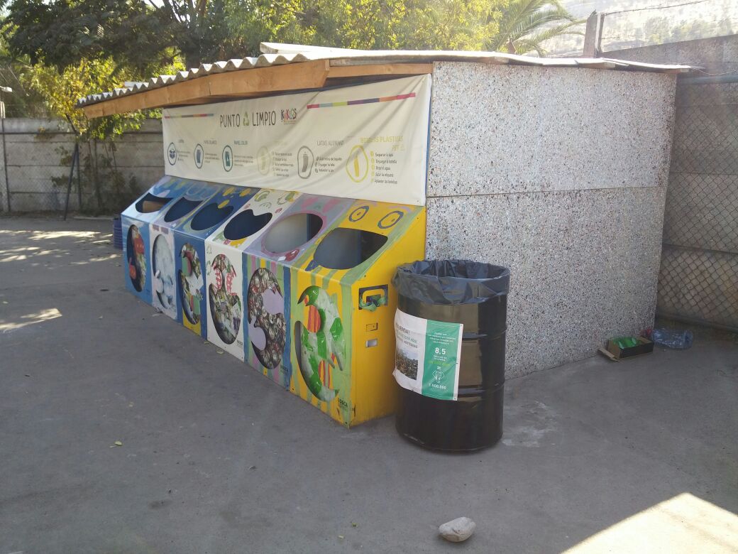 Puntos limpios para lograr acciones concretas en #educacionmedioambiental. Esto es parte de nuestra propuesta como <a href="/KyklosChile/">Kyklos</a>