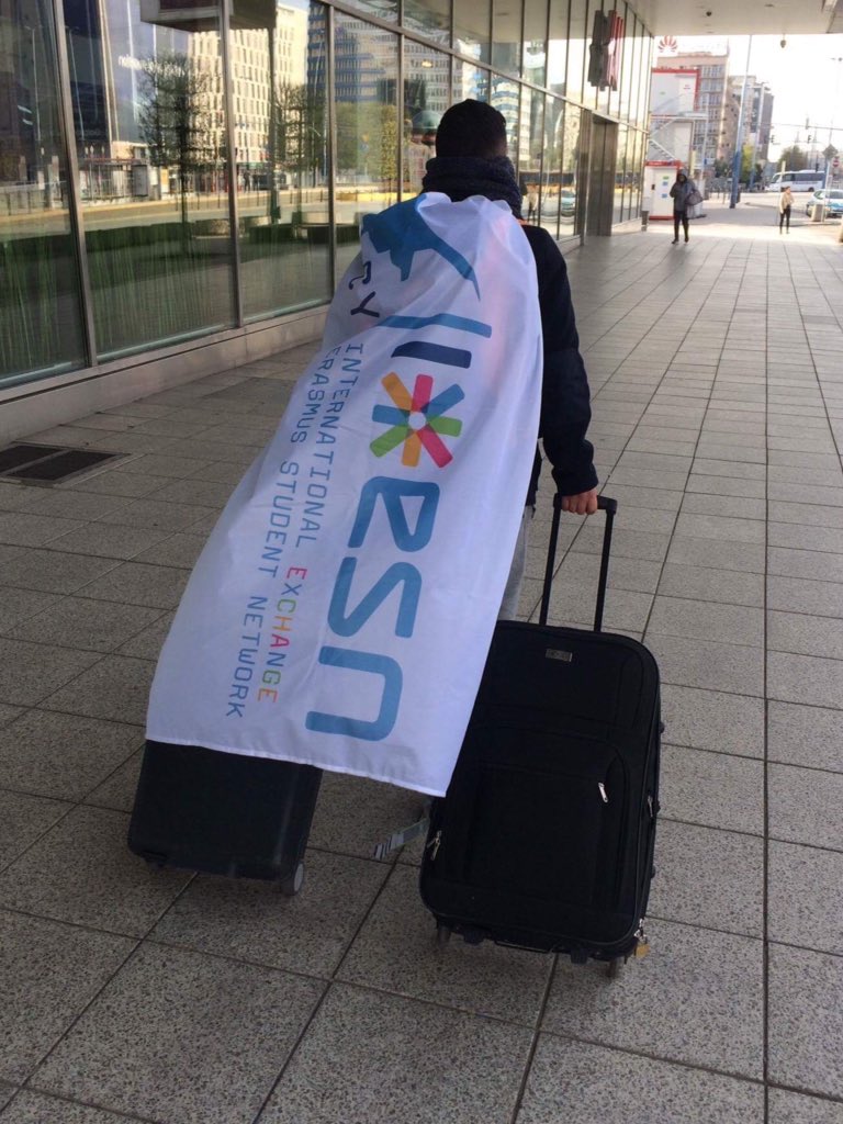 ESNNicosia's tweet photo. Off to the biggest #ESNevent of the year! β€οΈ #RoadToBerlin #AGMgermany2017 #proudlyrepresenting #THISisESN #ESNNicoCYa #ESNcyprus https://t.co/zvIELh6uui