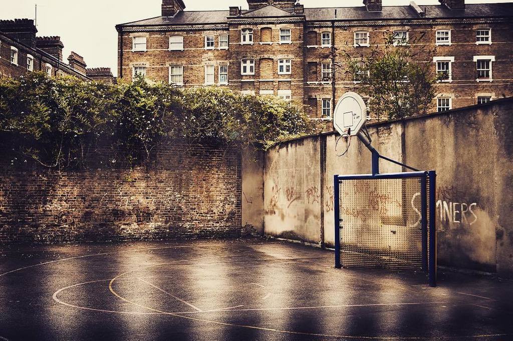 paulnords's tweet photo. US of HOOPS - London, England
#usofhoops #unofhoops #basketball #bball #ballislife #seriousbasketball #hoops #hoopdreams #shootinghoops #c… https://t.co/ceDm3YKwYE