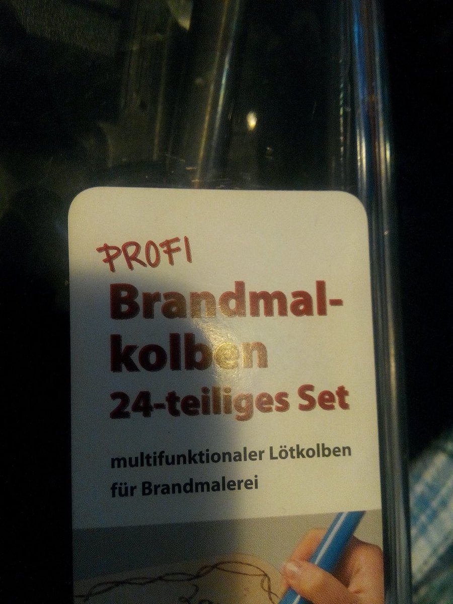 fromankyra's tweet image. #crafttwitter do you have any suggestions for a good pyrography set w/ multiple tips and adjustable temp? This is what I currently have.