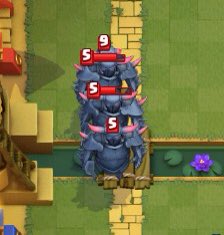 Le_Kief's tweet photo. Mdr 3 PEKKAS + leur petit frere en combat normal... @KangouRo1 @FarsAttack @bfacoc @trapacoc @Maxouuu8 @ClashRoyale https://t.co/tdO3SAjtHI