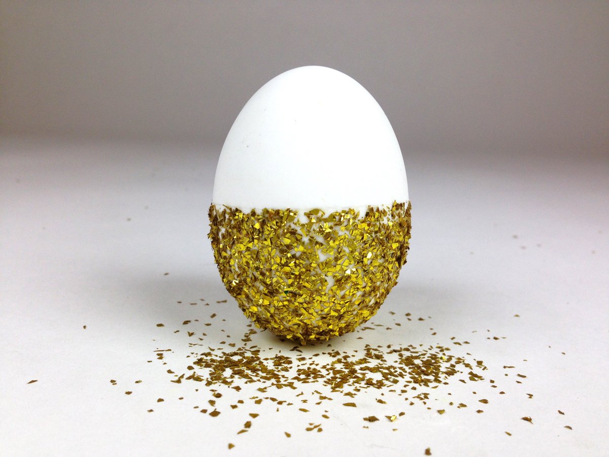 Time for a little reflEGGtion.. we hope you've all had a splendid #Easter holiday! #eggdecorating #eggart