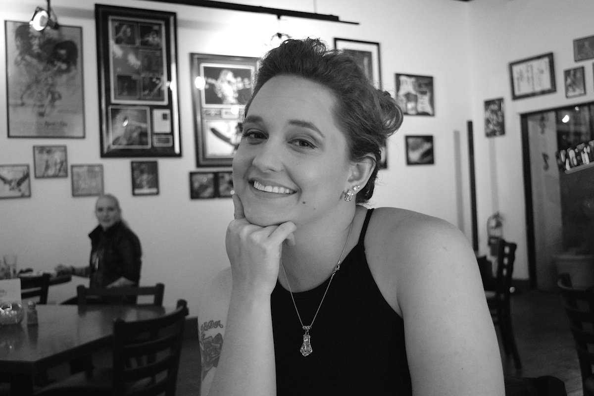 revengeofzoe's tweet photo. Our final day #filming with the lovely and talented @Ladybug031590 What a star! #SupportIndieFilm #actors #cinema #OnLocation #Arizona https://t.co/mQPBEtQXNU