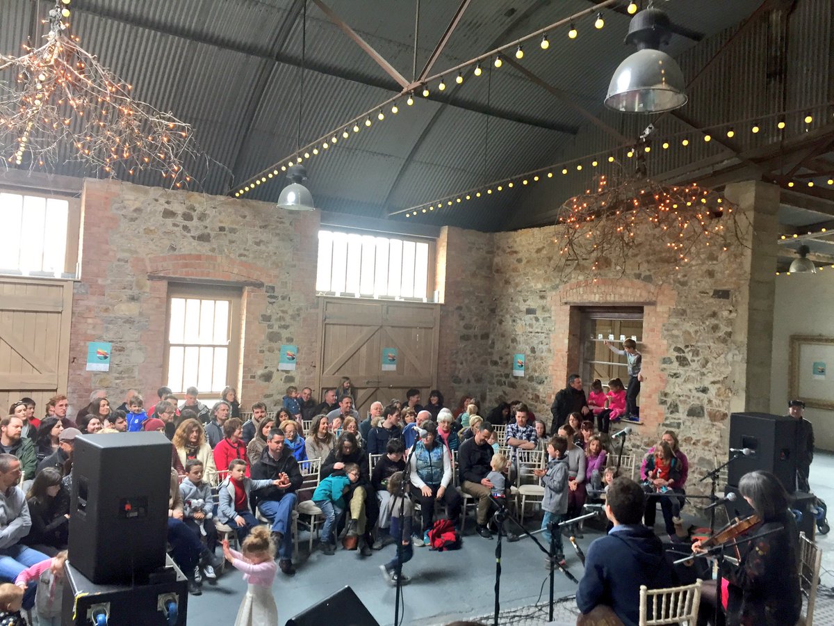 Eithne Ní Chatháin &amp; Maithiú Ó Casaide <a href="/CreativeWicklow/">Creative Ire Wicklow</a> 

Fabulous afternoon <a href="/killruddery/">Killruddery</a> #cruinniu <a href="/innikmusic/">Inni-K</a>