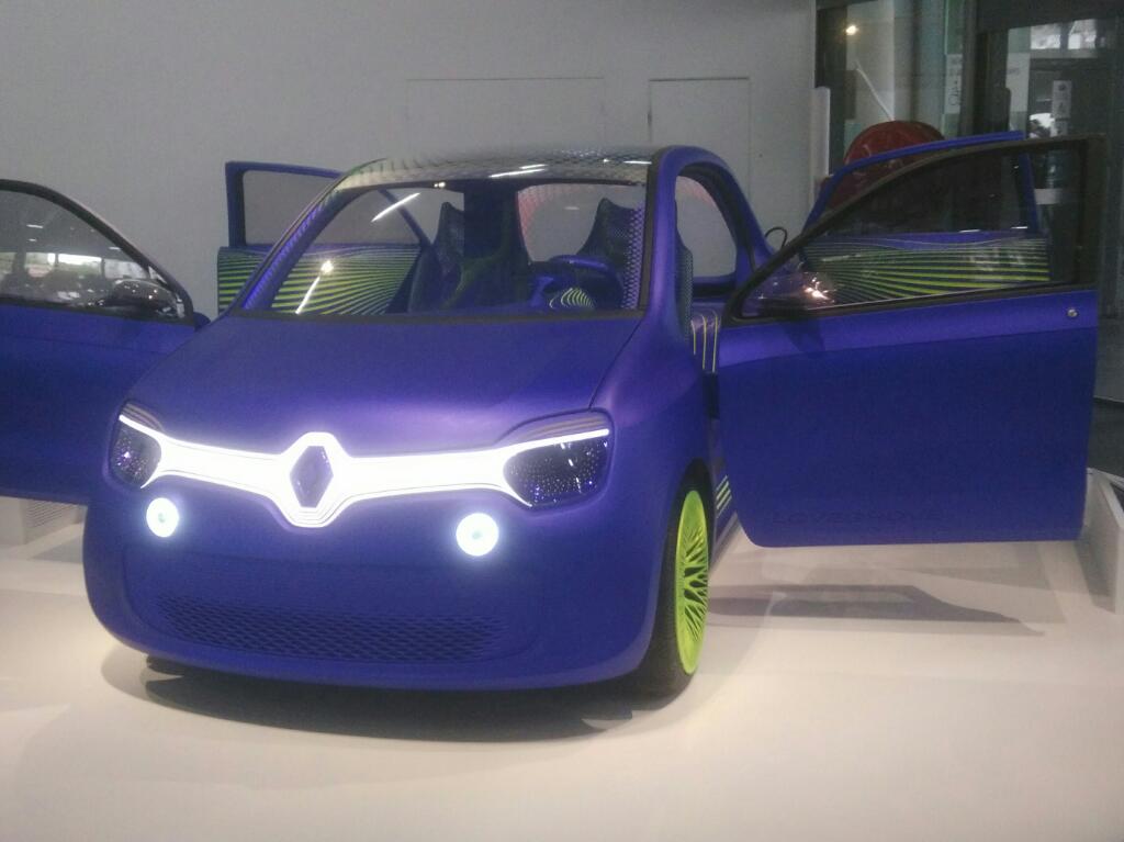 Xubi_Mikel's tweet photo. Jaiegun grisa interesgarria eginez #CentrePompidou  #Picasso #lundidepaques #ImpressionEn3D #ConceptCar #Paris https://t.co/xXlu51EVnu