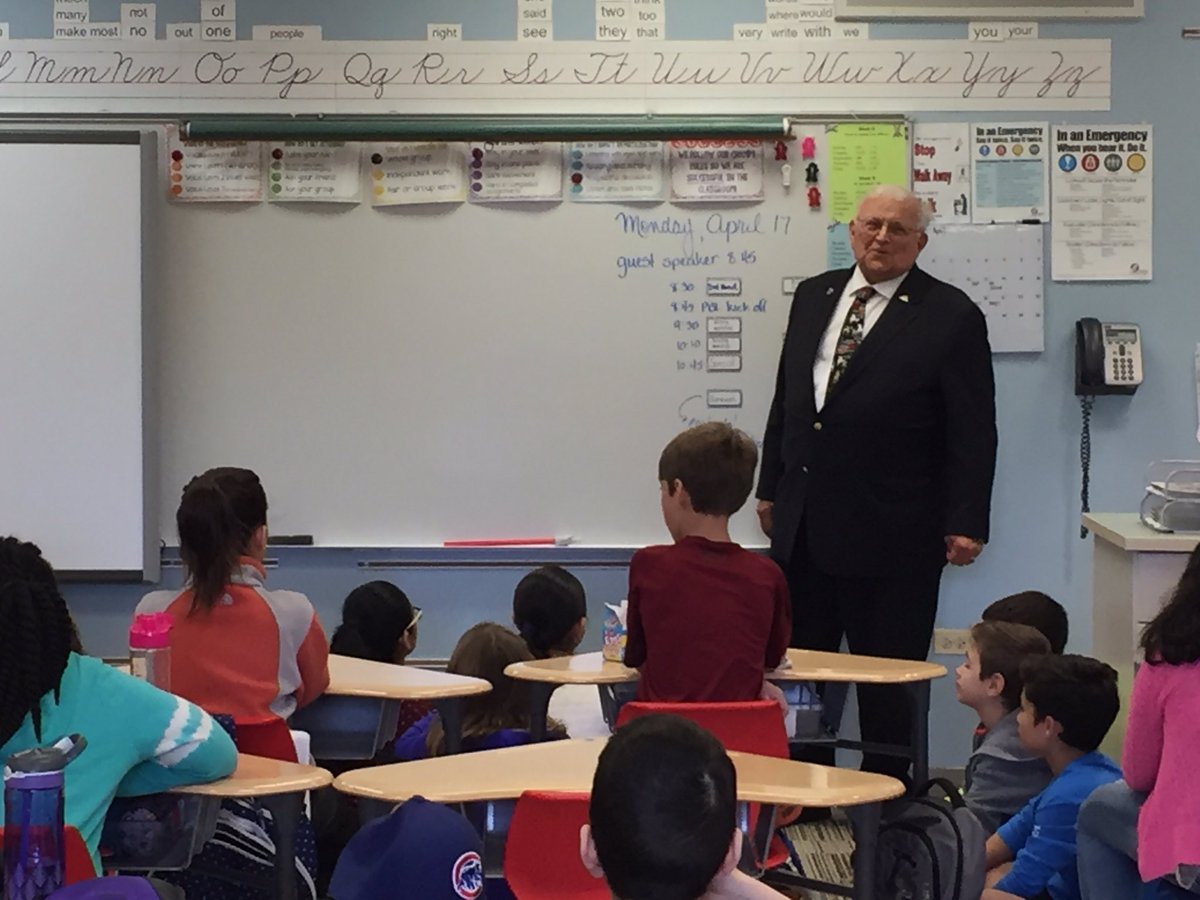 ckellam's tweet image. Dairy farmer Mike Kenyon visits 5th graders at Churchill. #d41pbl @CHTwolves