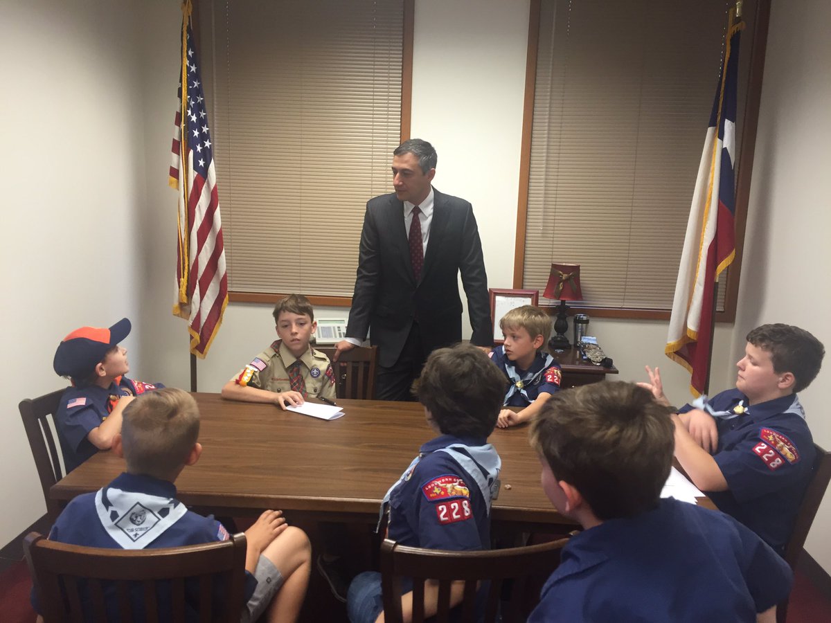 Cub Scouts with <a href="/VoteGiovanni/">Giovanni Capriglione</a>