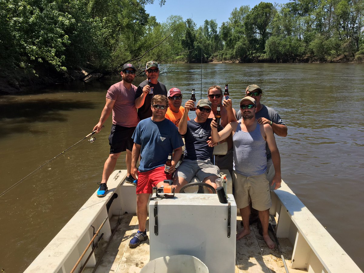Happy Monday!#redneckSB2K17 <a href="/scottbrowngolf/">Scott Brown</a> <a href="/K_Kisner/">Kevin Kisner</a> <a href="/DRob77777/">David Robinson</a> <a href="/booweekley/">Boo Weekley</a> <a href="/ScottyhamCville/">Scott Hamilton</a> <a href="/hug_hay/">nick hughey</a>