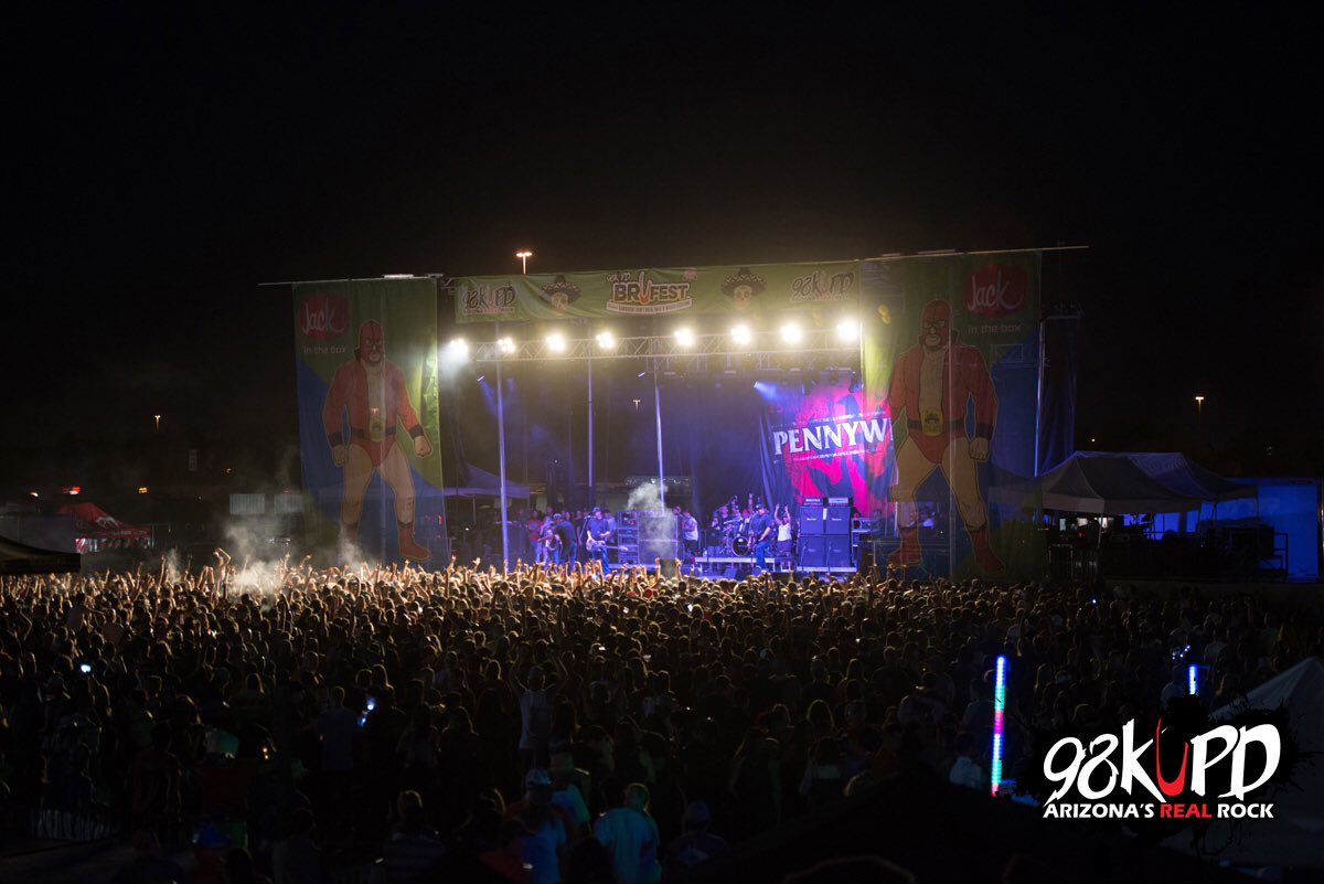 98KUPD's tweet photo. Look at that crowd for @Pennywise at @brufestaz! 📸: @csmarkphotos https://t.co/0Hoi5d8QWa