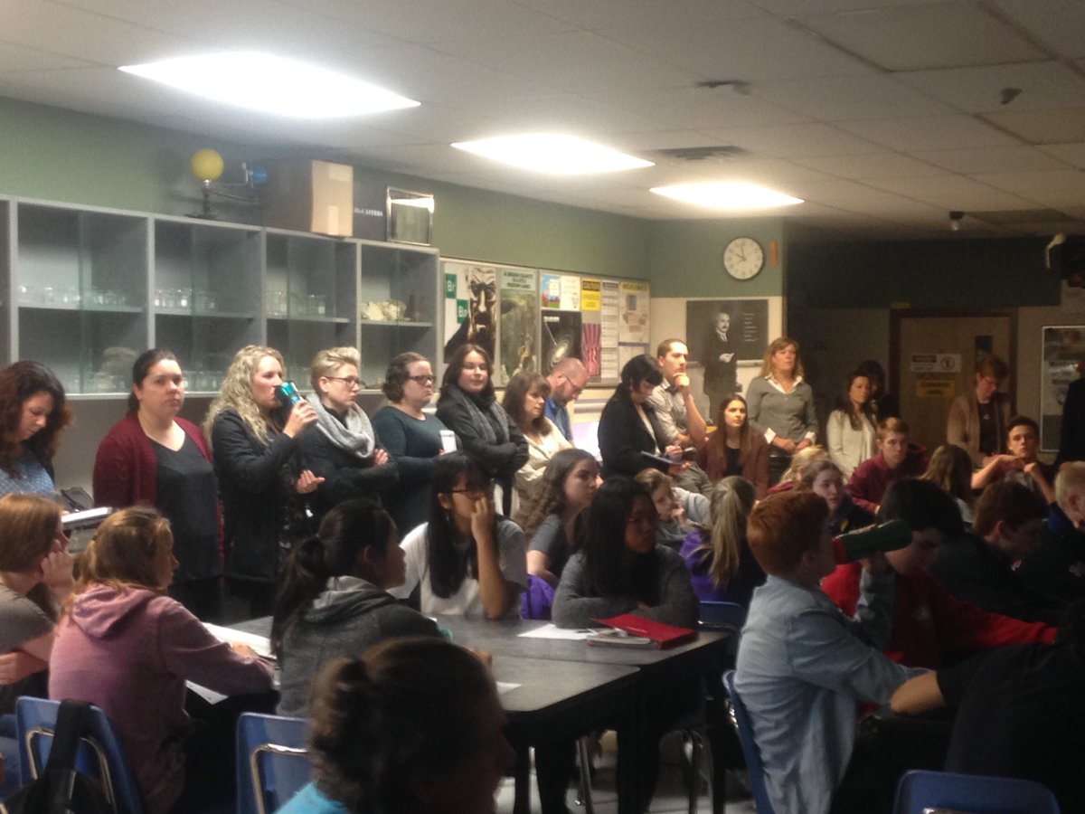 CathyAnnWinters's tweet photo. Thank you Mr. Ross &amp; @gciLRSD for hosting Ts from LRSD for some Job-embedded PD about #readingapprentice! You are a Rock Star!#collaboration https://t.co/t4Jy3huJrn