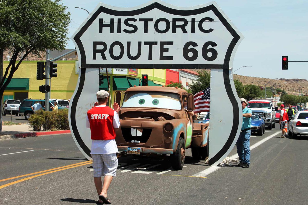 explorekingman's tweet photo. May 5-7, #Route66FunRun / #KingmanArizona https://t.co/NS3pblC5KV #Arizona #SantaMonica #Arizona #Chicago #StLouis https://t.co/gRcvPez9Nd