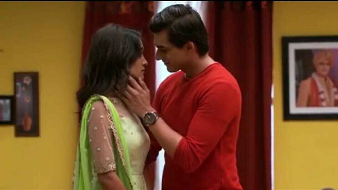 bhawna_bhawna21's tweet photo. @momo_mohsin 🐸#tmhe koi or dekhe to jalta hai #dil
Badi #mushkilo se phr smbhalta hai #dil  kya kya jatan krte hai #tmhe kya pta..  :* :🦁😘❤️ https://t.co/cYIYcWSTJ2