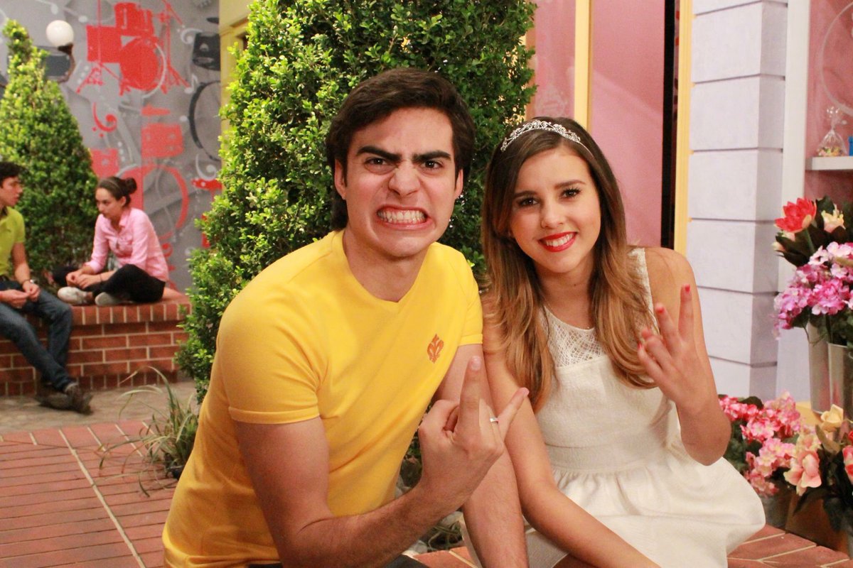 Miss XV / EME15 tweet media