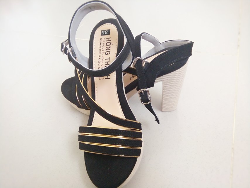 vivpearlshop's tweet photo. My hobby 💋 welcome new baby to my collection 👠 So comfortable, simplylook but still fashion #myshoescollection #newsandals #VIVPEARL https://t.co/ZVDhbiNOVk