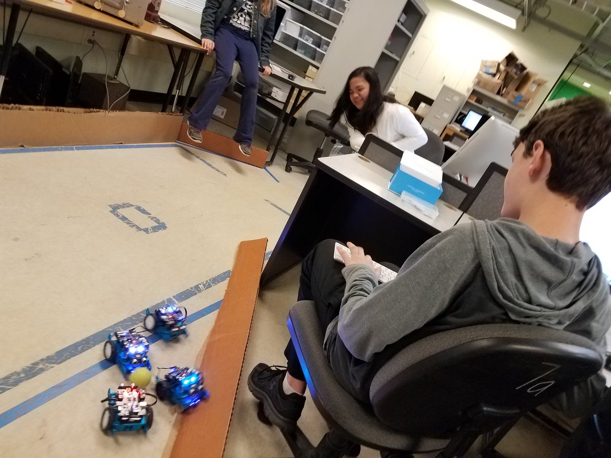 TechSequoia's tweet image. Robot soccer with mBot robots in the tech lab at Sequoi Middle School