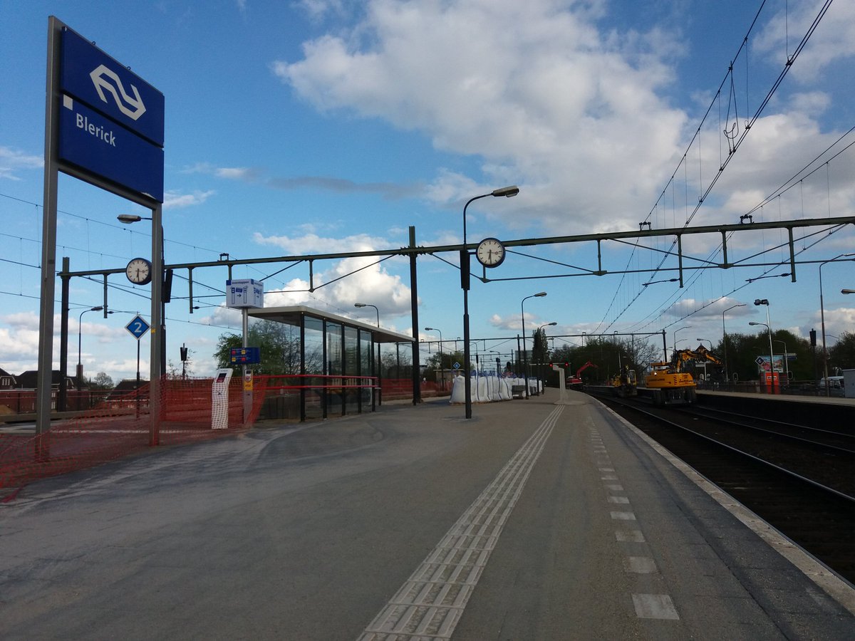 Einde TVP  in zicht! Laatste puntjes op de    i! Renovatie/Vernieuwing perron 1 en 2 van #station #Blerick in opdracht van <a href="/ProRail/">ProRail</a>