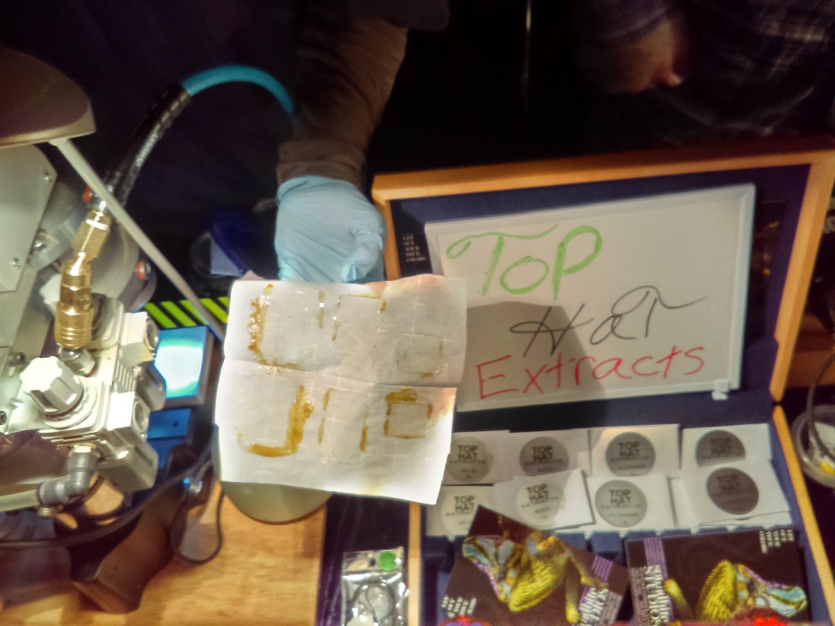 BlakeWakenblake's tweet photo. Some of the best get #deleted from #SocialMedia here's a #shout-out to #tophat #extracts - humble guys making some great #rosintech #rosin https://t.co/9DvrARNmJw