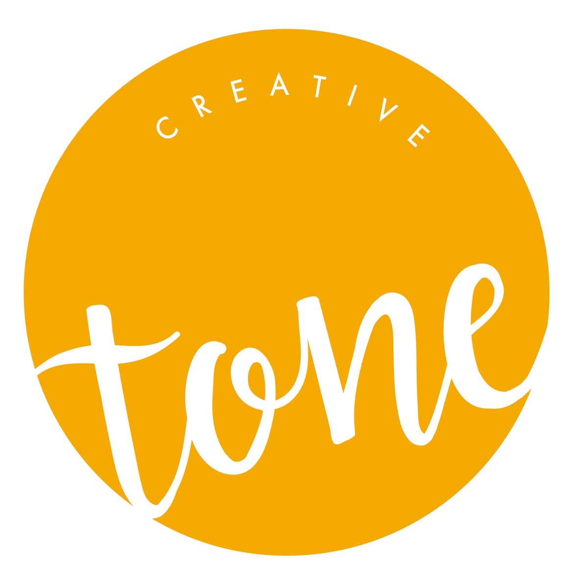 creativetone_'s tweet photo. me.jpg 💁🏼 #personalbranding #selfpromotion #graphicdesign #typography #graduate #creativetone https://t.co/JTrHI5XvsH