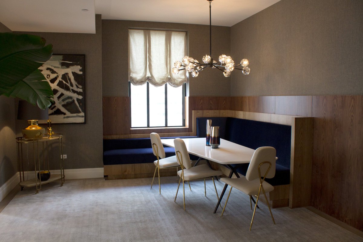 Never underestimate sleek &amp; chic style.