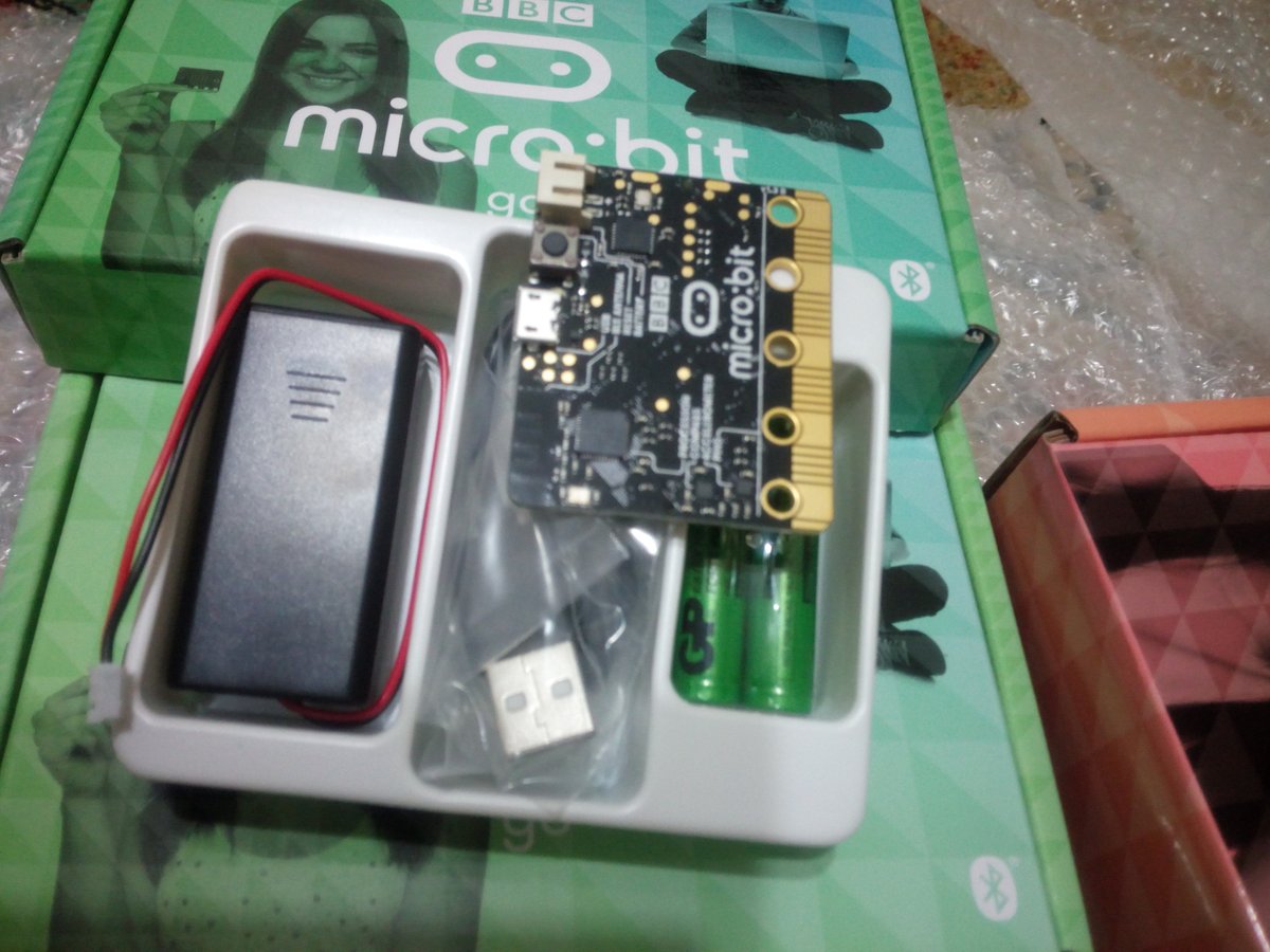 hasretenc's tweet photo. Thank you so much for your gift :) We are so happy. @Kitronik https://t.co/aibVyQROGo