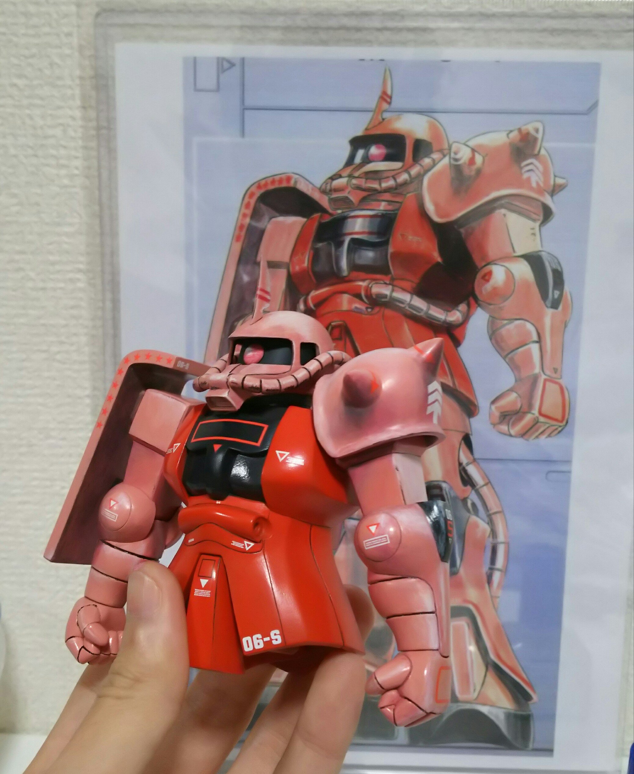 Megumu シャアザクの基本塗装終わったのでイラスト風の描き込みしてます 左右の肩 腕塗ってる途中 少しだけ慣れてきたかな T Co Do8synu2q7 Twitter