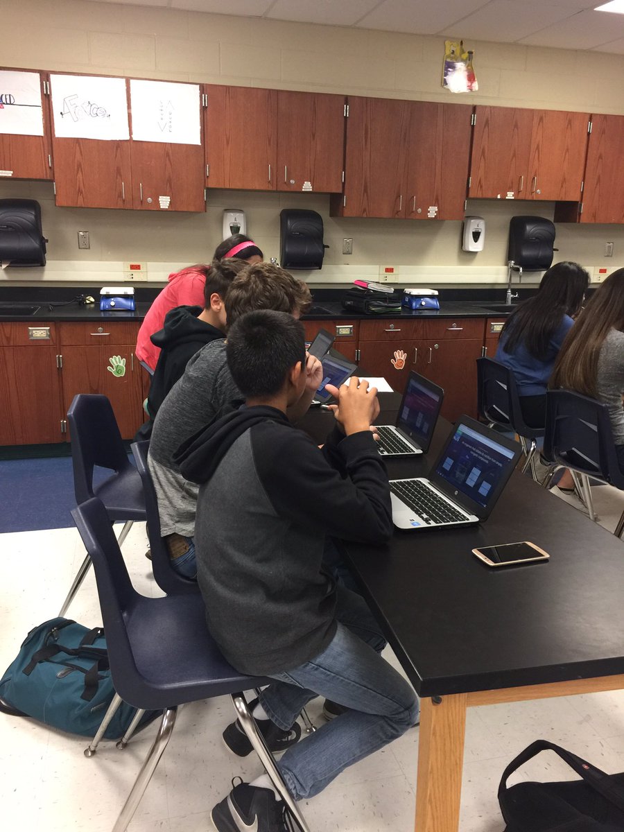 HartungJulie's tweet photo. Vale Stingrays teaming up to review Feeding Relationships vocabulary using Quizlet Live.  Competition was intense! https://t.co/VH53kBPpvK