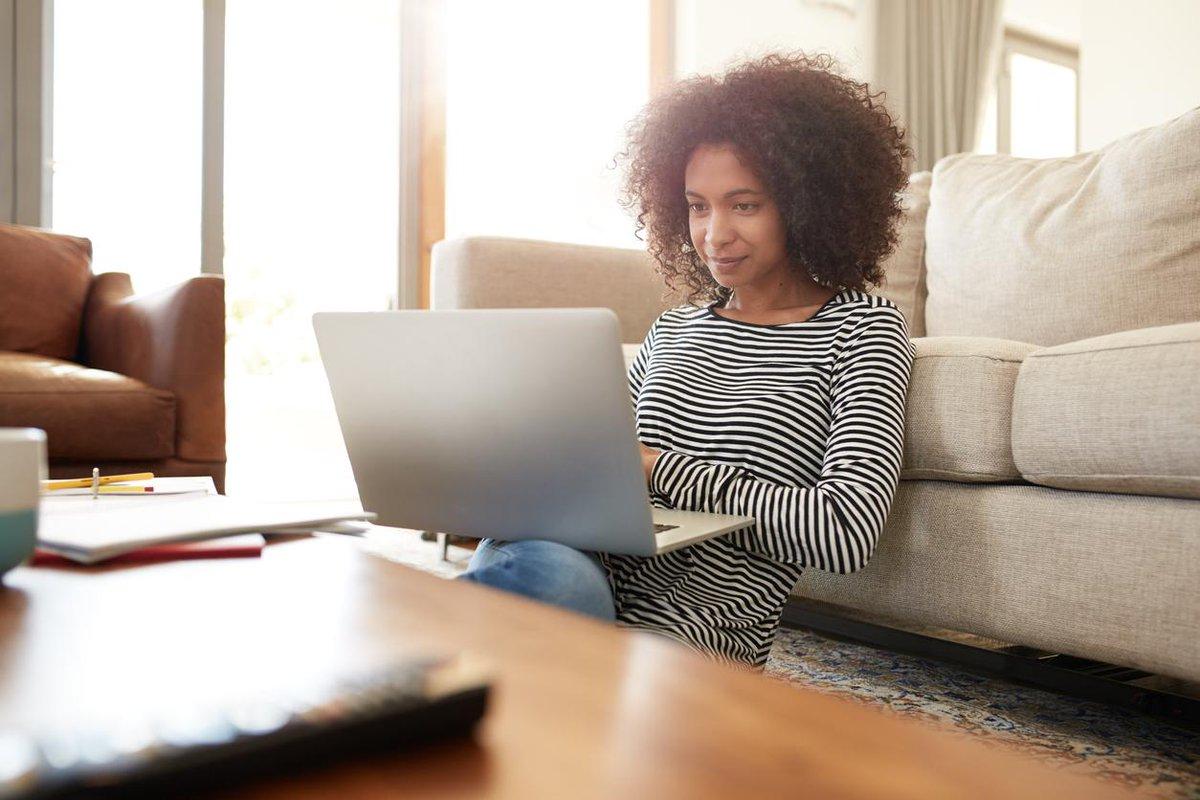 SanofiUS's tweet photo. How do you use social media? Head to #TheDX for stories about the value of online support https://t.co/Q8y4BqllPQ https://t.co/oPCnYFz1iJ