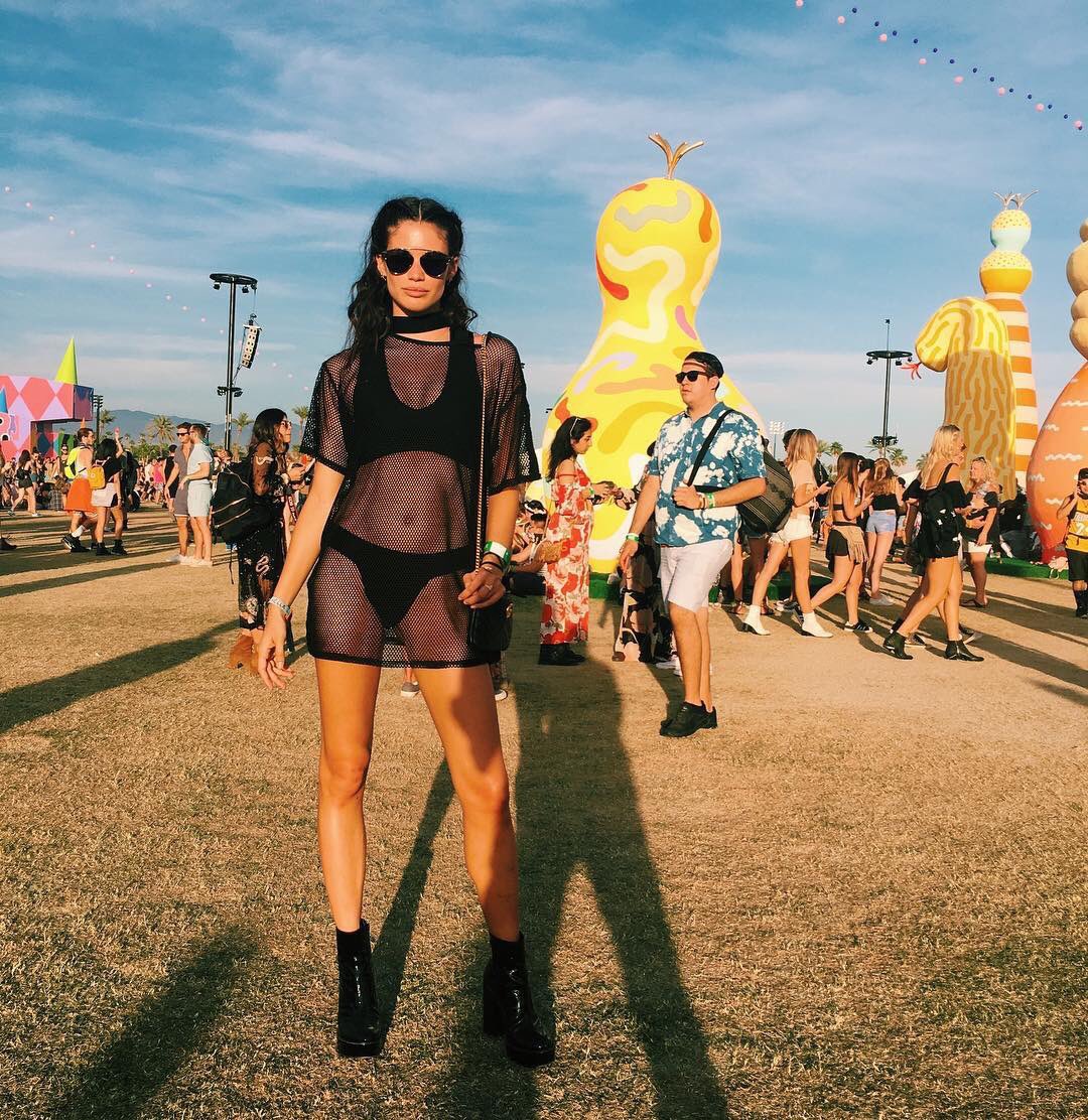 RtMummy's tweet photo. Sara Sampaio Coachella 2017 https://t.co/LfxLS7CJgb