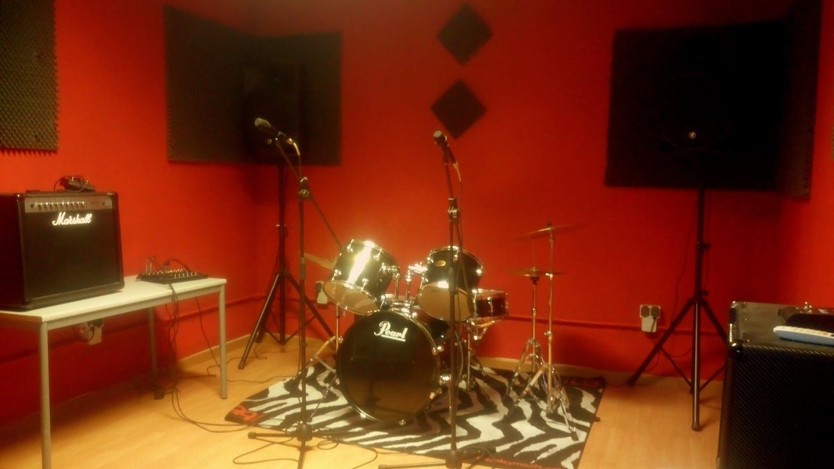 Ampliamos oferta en locales por horas!! Desde hoy estrenamos local nuevo equipado