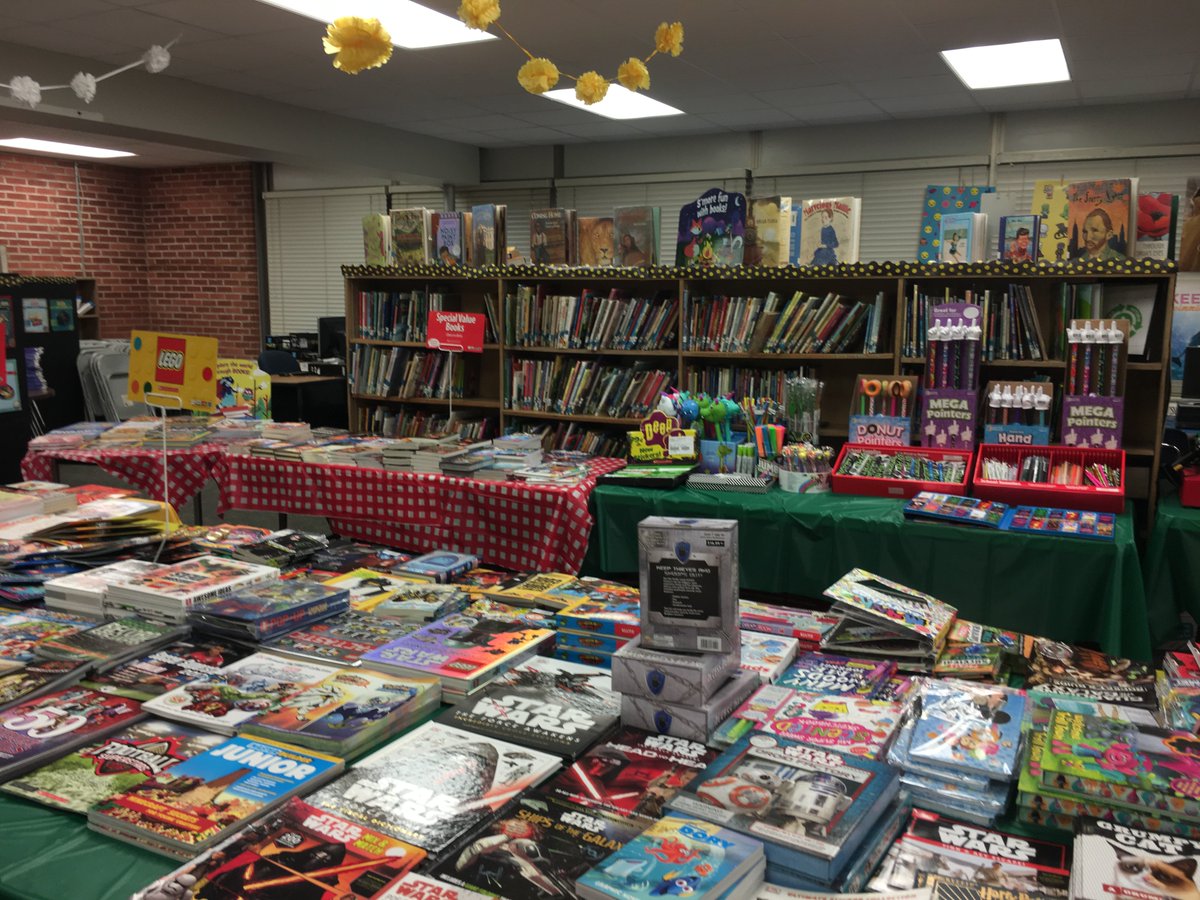 SHUFSDlib's tweet photo. #MWBookfair #shufsdlib Come visit the MW Library and see what awesome books are at the bookfair! Thank You MW P.T.A. https://t.co/M9crYV6DdK