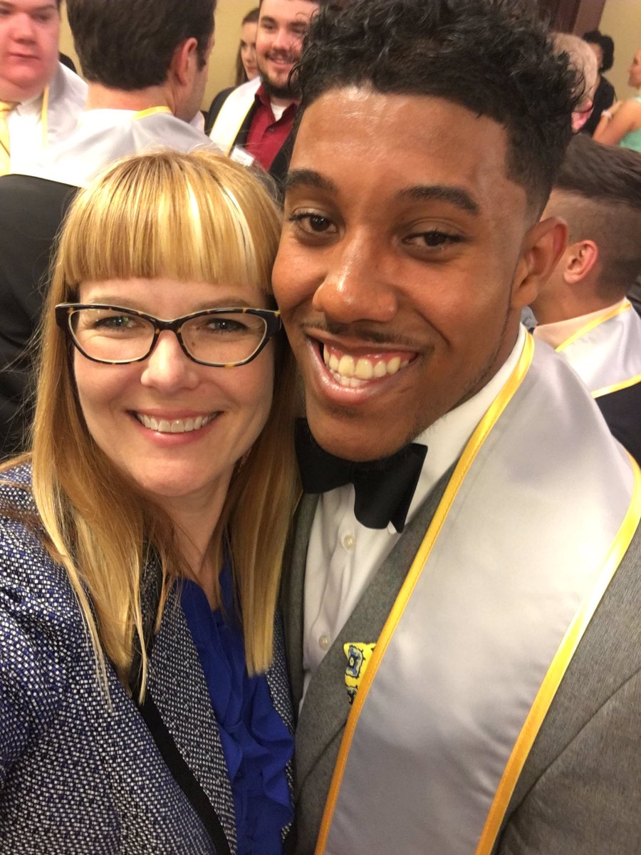 dramychasteen's tweet photo. Congrats to all the graduating @LuckydayUSM Scholars! Fun to see y'all and celebrate today. Proud of all of you! @_iAmDRW94_ @AGEE2013 https://t.co/yPSPrAGUJ3