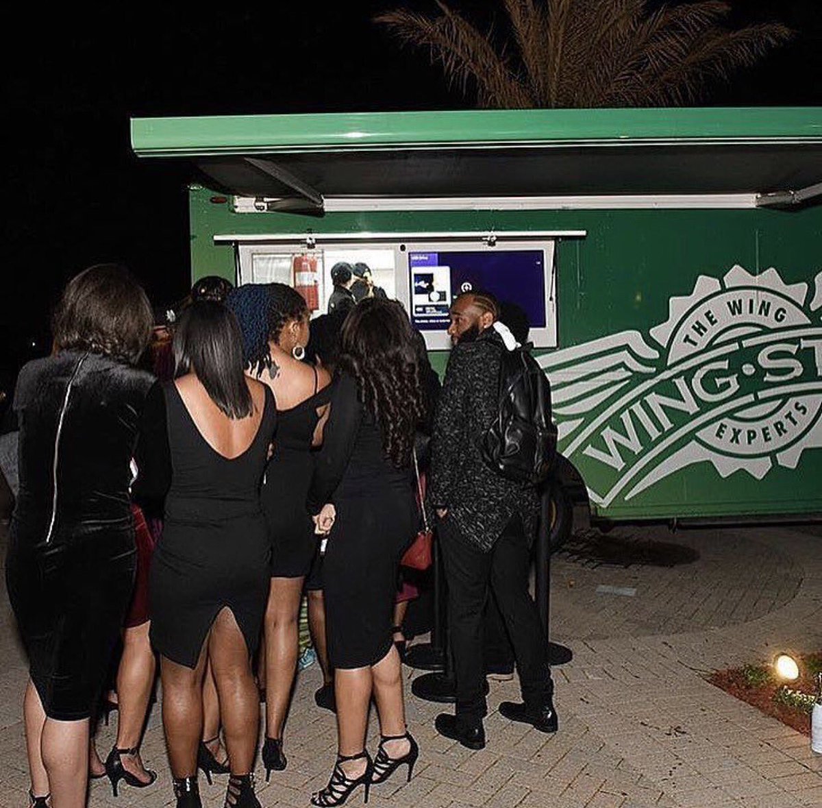 PiscapoEnt's tweet photo. **Special Thank You to @wingstop as our Platinum Sponsor for the #BossandBaddest concert** The #WingstopTour was a huge hit! #LemonPepper https://t.co/jlxNkGnr85